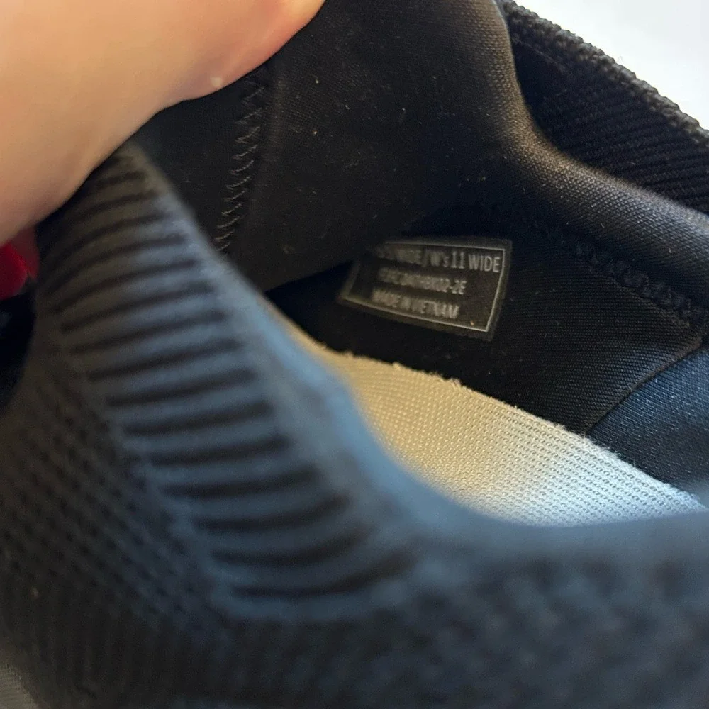 Kizik Athens Women's Black Sneakers Sz 11W‎ NWOT PRM